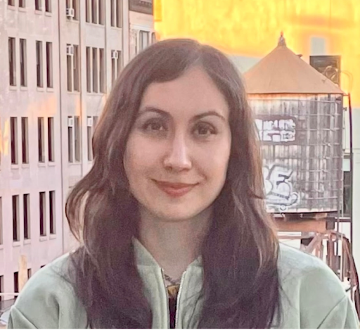 Portrait of Ida Momennejad